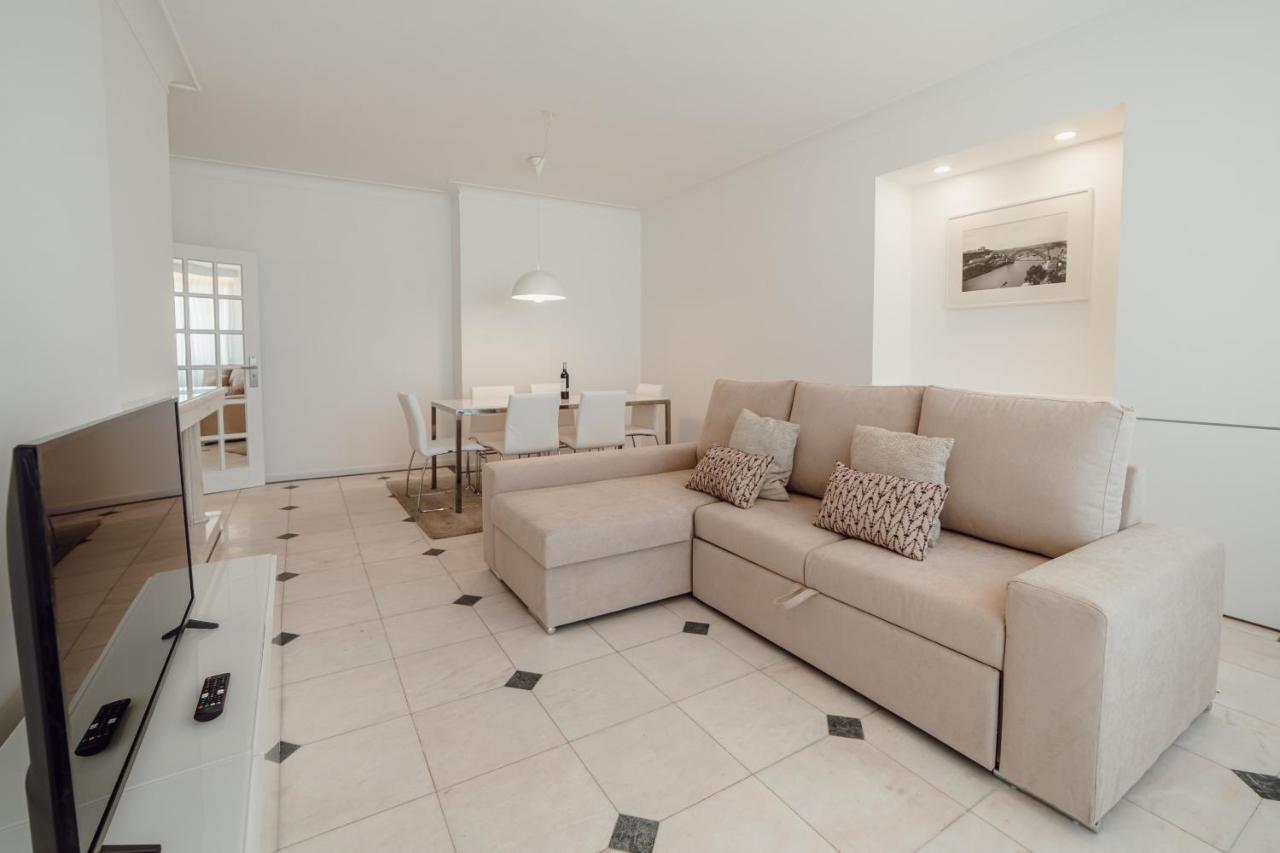 Grand Premium Boavista Apartment By Vacationy Porto Bagian luar foto