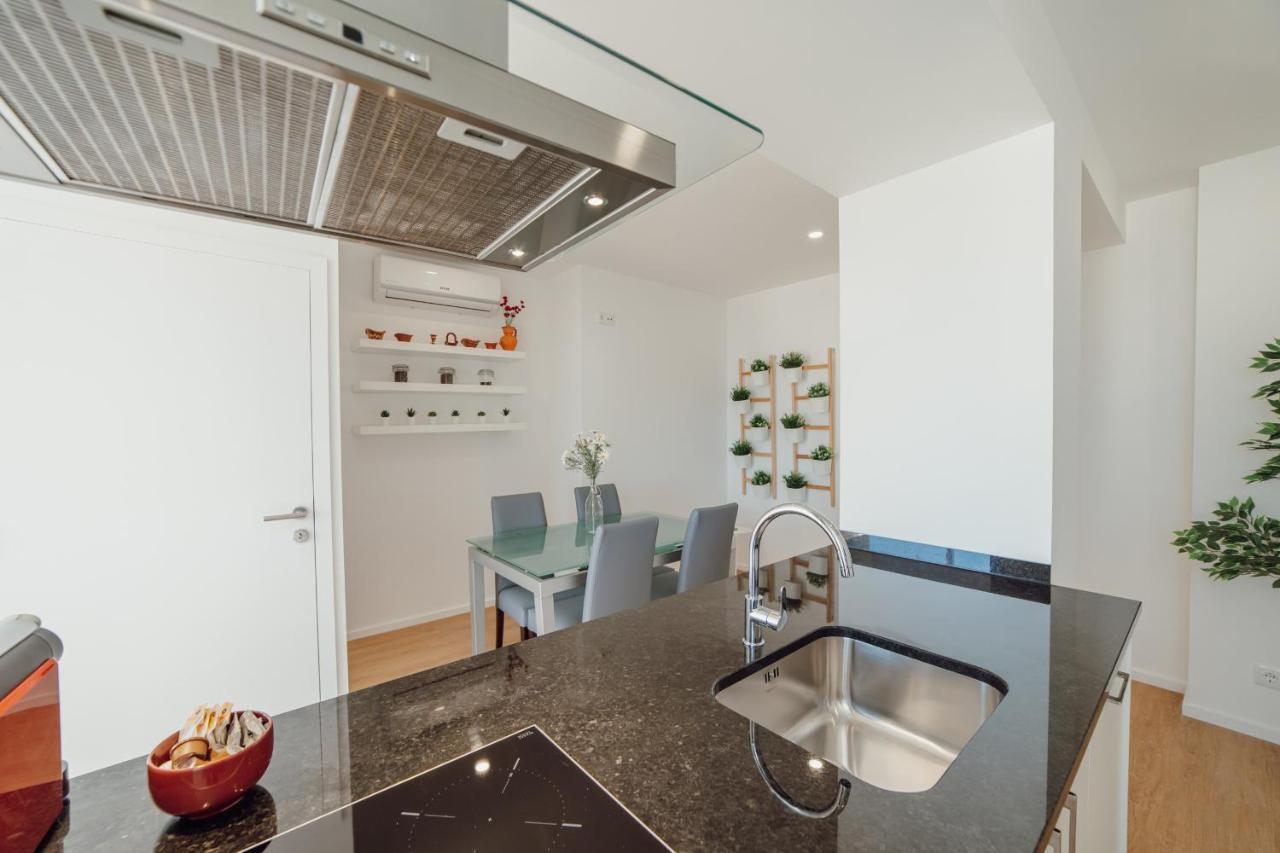 Grand Premium Boavista Apartment By Vacationy Porto Bagian luar foto